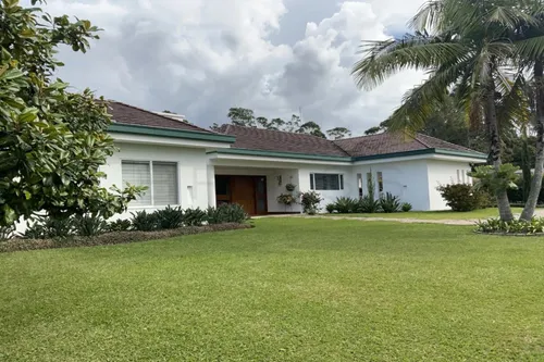 Casa En Arriendo/venta En Llanogrande. Cod A501087