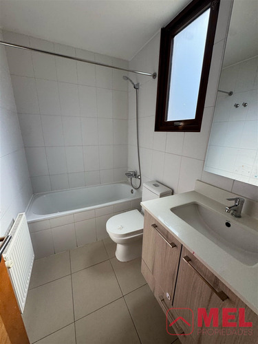 Casa En Arriendo De 3 Dorm. Mas Serv Piedra Roja En Chicureo