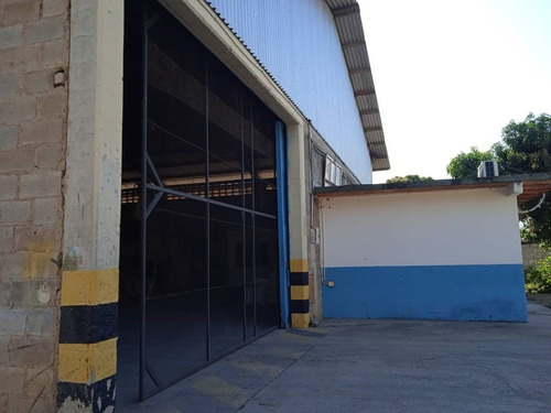 Imagen 3 de 13 de Galpón En Venta En Los Jardines De Cagua De 1629mts2 En 5180mts2 De Terreno