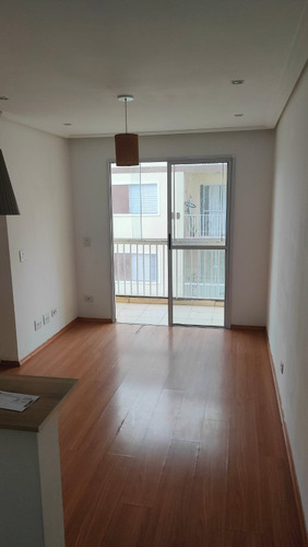 Apartamento De 2 Dormitórios Com Terraço E Vaga De Garagem