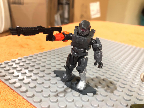 Megabloks Mega Construx Halo Brute Vs Spartan (Usado)