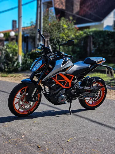 Ktm Duke 390 - Año 2022 - 4.500 Km