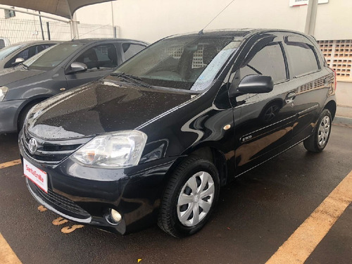 Toyota Etios Hatch X 1.3 16v(flex)