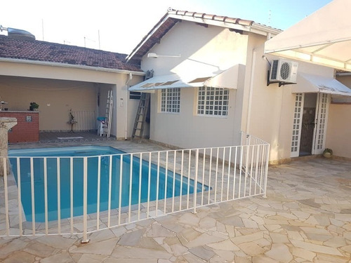 Imagem 1 de 30 de Casa Térrea Com Piscina No Jd. Santa Maria Em Jacareí-sp - Cv240 - 34012914