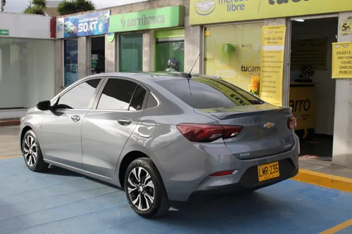 Chevrolet Onix 1.0T Premier Sedan At