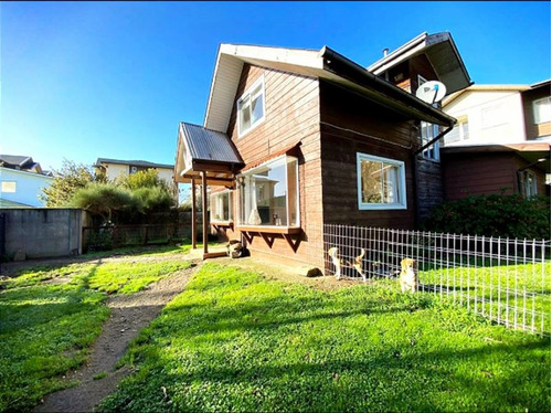 Casa Central En Arriendo De 3 Dorm. En Puerto Varas