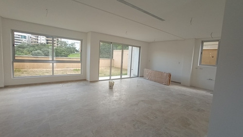 Townhouse En Urb Altos De Guataparo. Gm