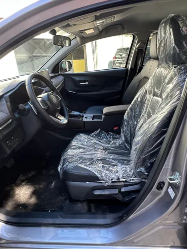Toyota Yaris G Sedan Plata