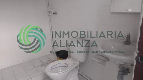 Local En Arriendo En Garcia Rovira. Cod A14136