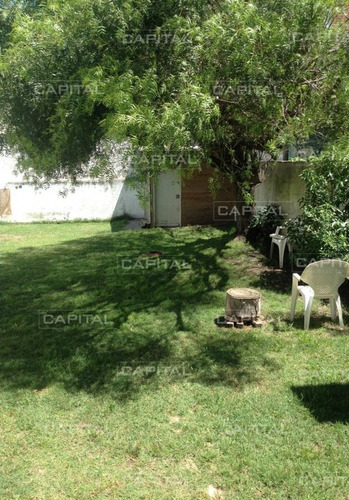 Venta De Casa A Una Cuadra De Playa Mansa Y A Metros De La Península De Punta Del Este- Ref: 25166