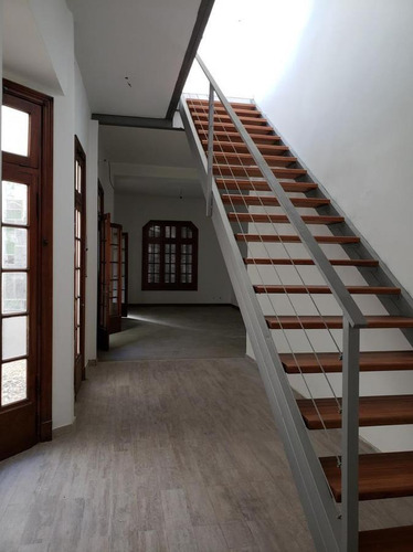 Imagen 12 de 18 de Venta Casa Ideal Oficina En Diag. 73 E/ 49 Y 50. Plaza Moreno