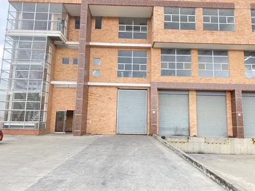Bodega En Arriendo/venta En Zona Franca De Occidente. Cod V1004338