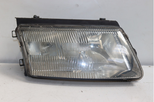 Farol Delantero Derecho Volkswagen Passat Fn-686