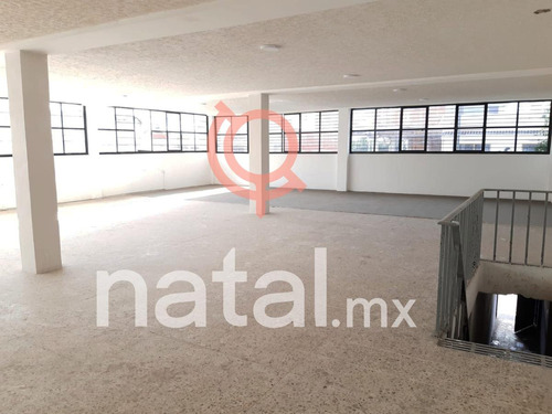 Edificio Con Bodega Y Local Por Diagonal Defensores Puebla