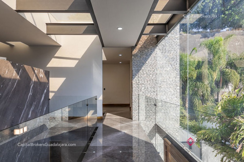 Residencia De Lujo En Venta Puerta Del Bosque Andares