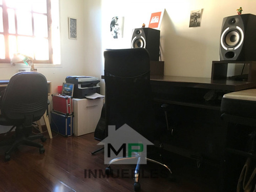 Imagen 5 de 12 de Ph Al Frente Con Patio- Impecable Estado