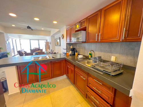 Cad Torre Uno 802. Terraza Doble Con Vista A Las Albercas Y Al Mar