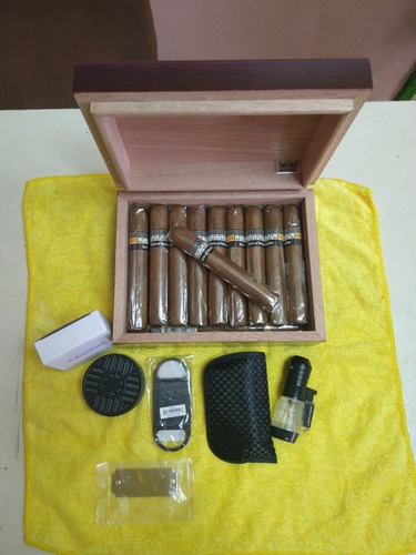 Imagen 1 de 4 de Humidor Combo De Tabaco, Encendedor Turbo Y Picador