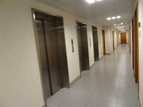Oficina En Venta De 1 Privado En Vitacura