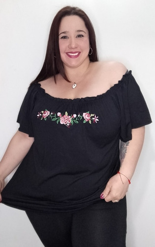 Imagen 1 de 2 de Blusa Paisana Modal Con Bordado Floral Talle Especial Mujer