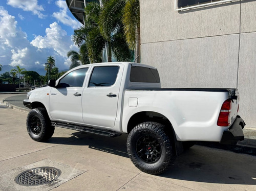 Imagen 5 de 10 de Toyota Hilux