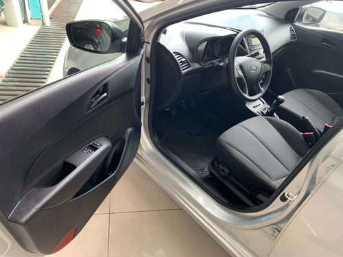 Imagem 9 de 12 de Hyundai Hb20 Confort 1.0 Flex 2018