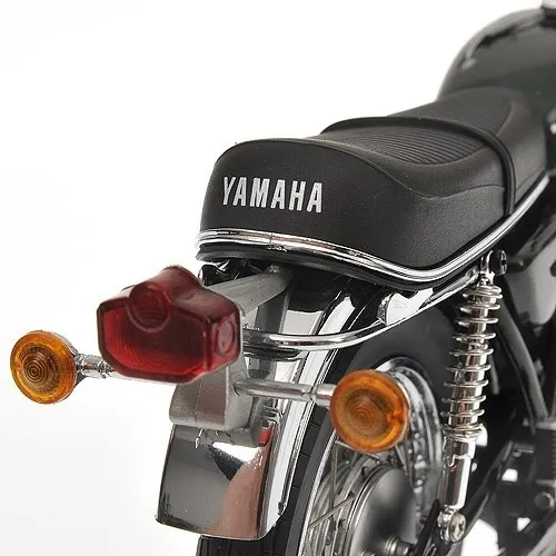Rarissima Yamaha Rd 350 - 1973 Viuva Negra Minichamps 1/12 Rarissima Yamaha Rd 350 - 1973 Viuva Negra Minichamps 1/12