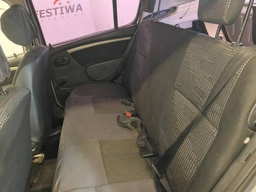 Imagem 8 de 12 de Renault Sandero 1.0 Expression 16v