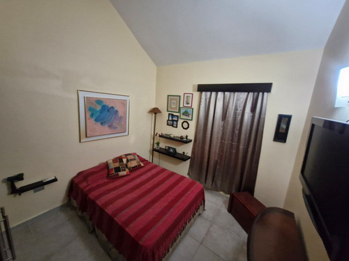 Townhouse De Oportunidad En Lomas Del Este-sl