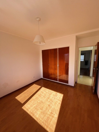Venta Depto. 3 Amb. A La Calle .balcon Corrido.vista Panoramica .zona Plaza Mitre.consulte