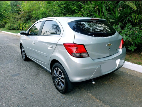 Imagem 8 de 14 de Chevrolet Onix 2015 1.4 Ltz Aut. 5p