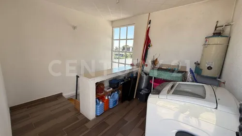 Venta De Casa Remodelada En Jardines De Morelos Secc. Flores