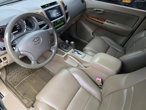 Toyota Fortuner 3.0 Srv