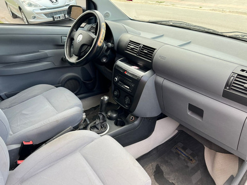 Volkswagen Suran 1.6 Comfortline 101cv 11a