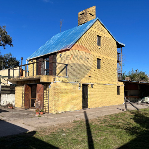 Venta De Casa Villa Argentina 3 Dormitorios