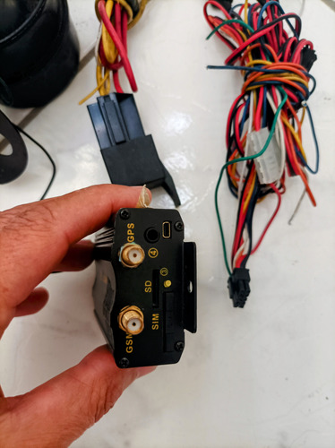 Bloqueador, Alarme E Rastreador Veicular Tk103b (Usado)