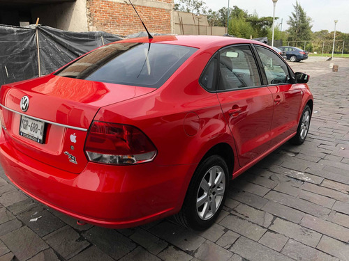 Volkswagen Vento 1.6 Highline At 2015