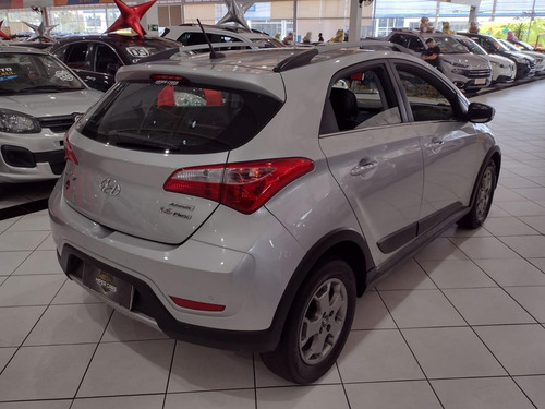 Imagem 6 de 14 de Hyundai Hb20x Premium 1.6 (aut) Flex