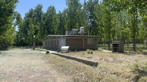 Imagen 6 de 26 de Finca En Las Paredes Con Bosque De Álamos, 2 Casas Y Galpón