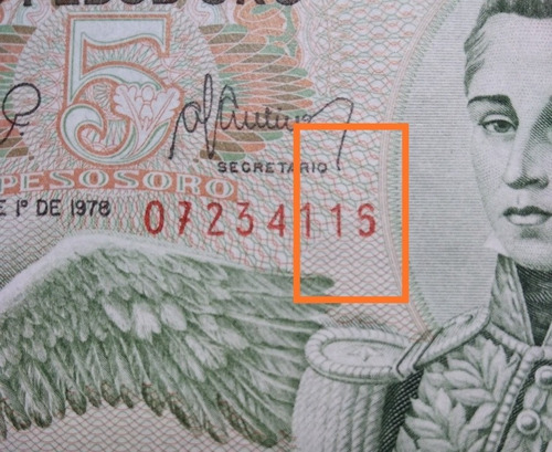 Billete De 5 Pesos Con Error En El Último Dígito De La Serie