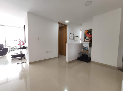 Apartamento En Venta En Los Patios. Cod V27661