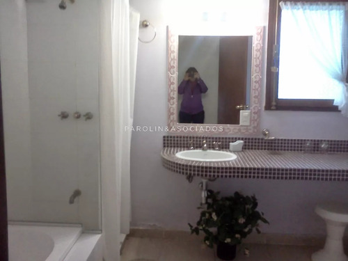 Casa En Venta De 3 Dormitorios En Barrio Cantegril, Punta Del Este.