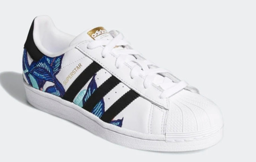 tenis adidas blancos con flores