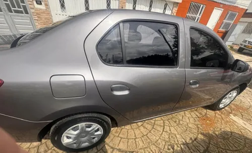 Renault Logan 1.6 Authentique