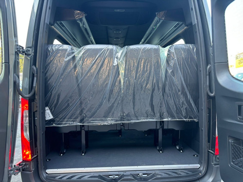 Van Mercedes Sprinter 517 Big 2025 Executiva 21 Lugares 0km