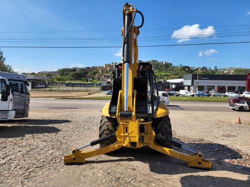 Retroescavadeira 4x2 Caterpillar 416 D Ano 2014 Revisada