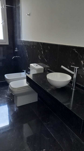 Imagen 9 de 14 de Casa A Estrenar - Club Miralagos