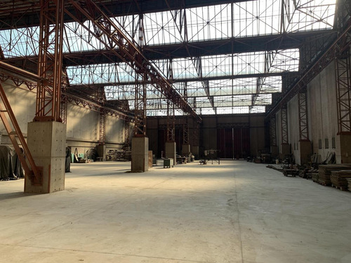 Excelente Establecimiento Industrial De Aproximadamente Unos 3000 M2 Cubiertos