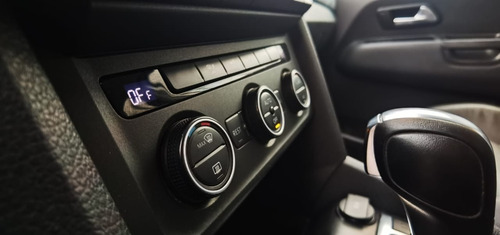 Imagen 23 de 25 de Volkswagen Amarok Highline Pack 4x2 At