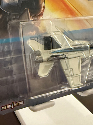 Hot Wheels Premium Top Gun Maverick F18 Avion Gris Oscuro
